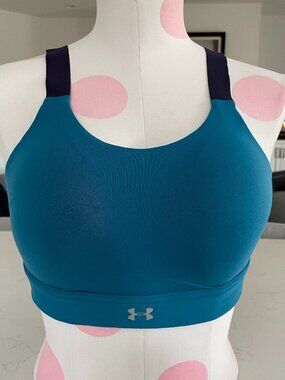 Under Armour Fitted Style #1293253 Molded Cup Sports Bra Hues of Blue Sz 34D